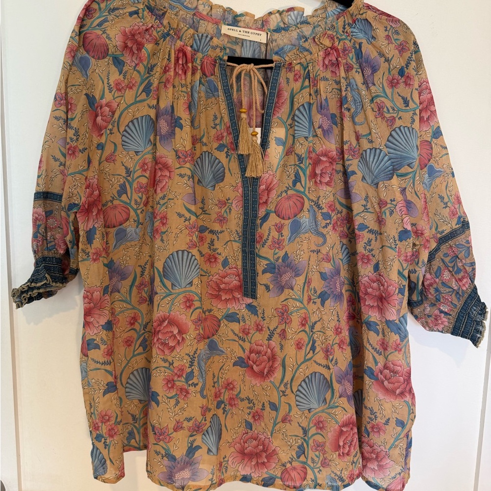 Spell Floral Shell-Print Pullover Top in Pink & Blue - Picture 3 of 4
